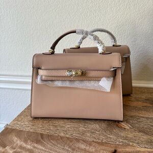 Beige Smooth 22 KL Belted Kelly Structured Satchel w/ Gold HW Crossbody S13